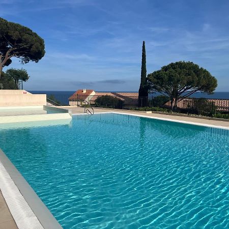 Appartement Vue Mer Avec Balcon Sainte-Maxime Esterno foto