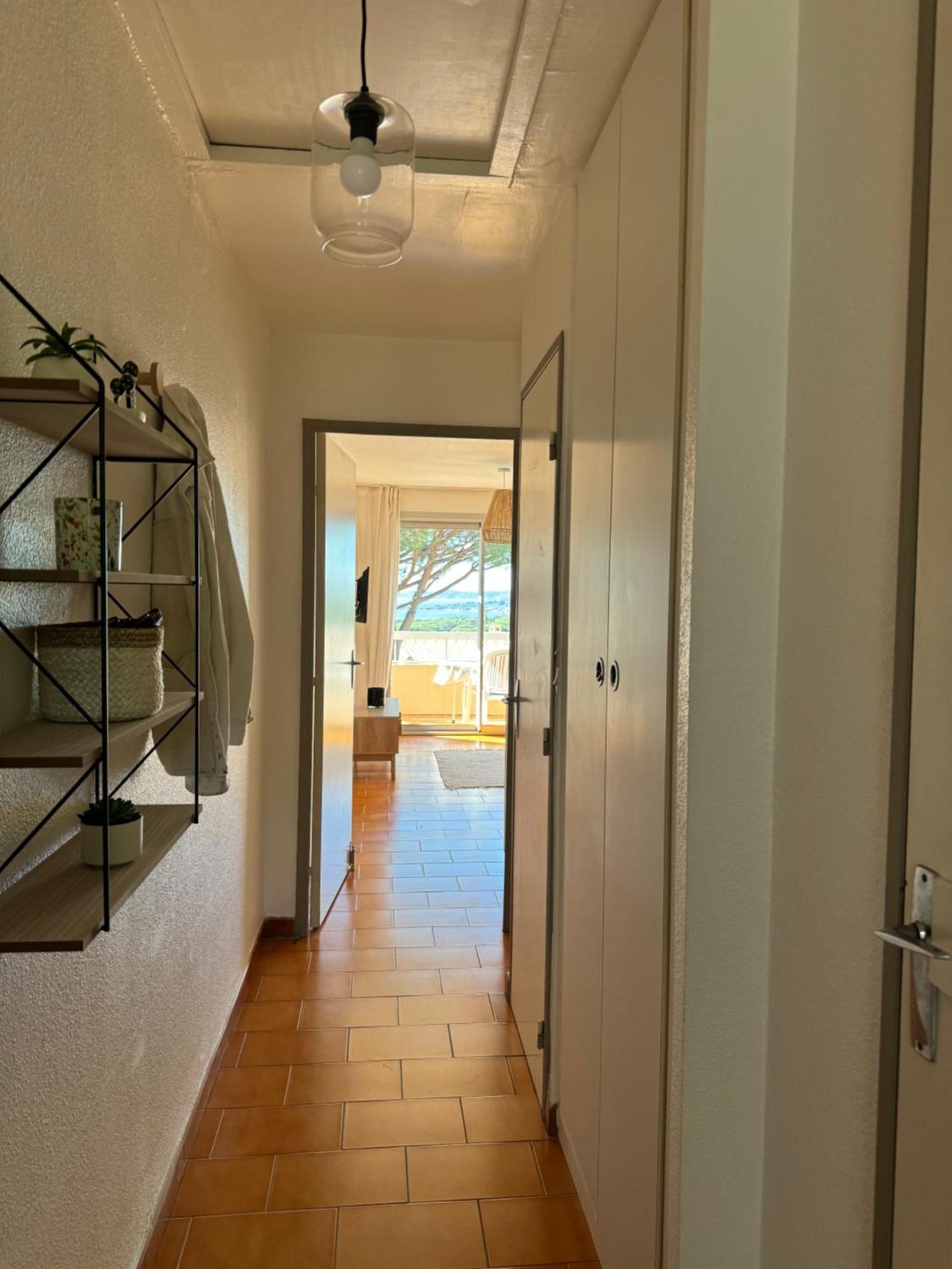 Appartement Vue Mer Avec Balcon Sainte-Maxime Esterno foto